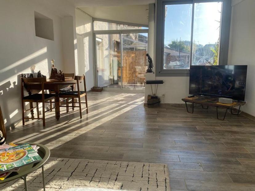 Maison Plein Sud Sur Les Toits Au 2 Terrasses Монтаньяк Экстерьер фото